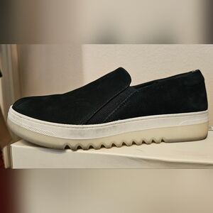 Dr. Scholl's Slip On Suede Sneakers. Size 8.